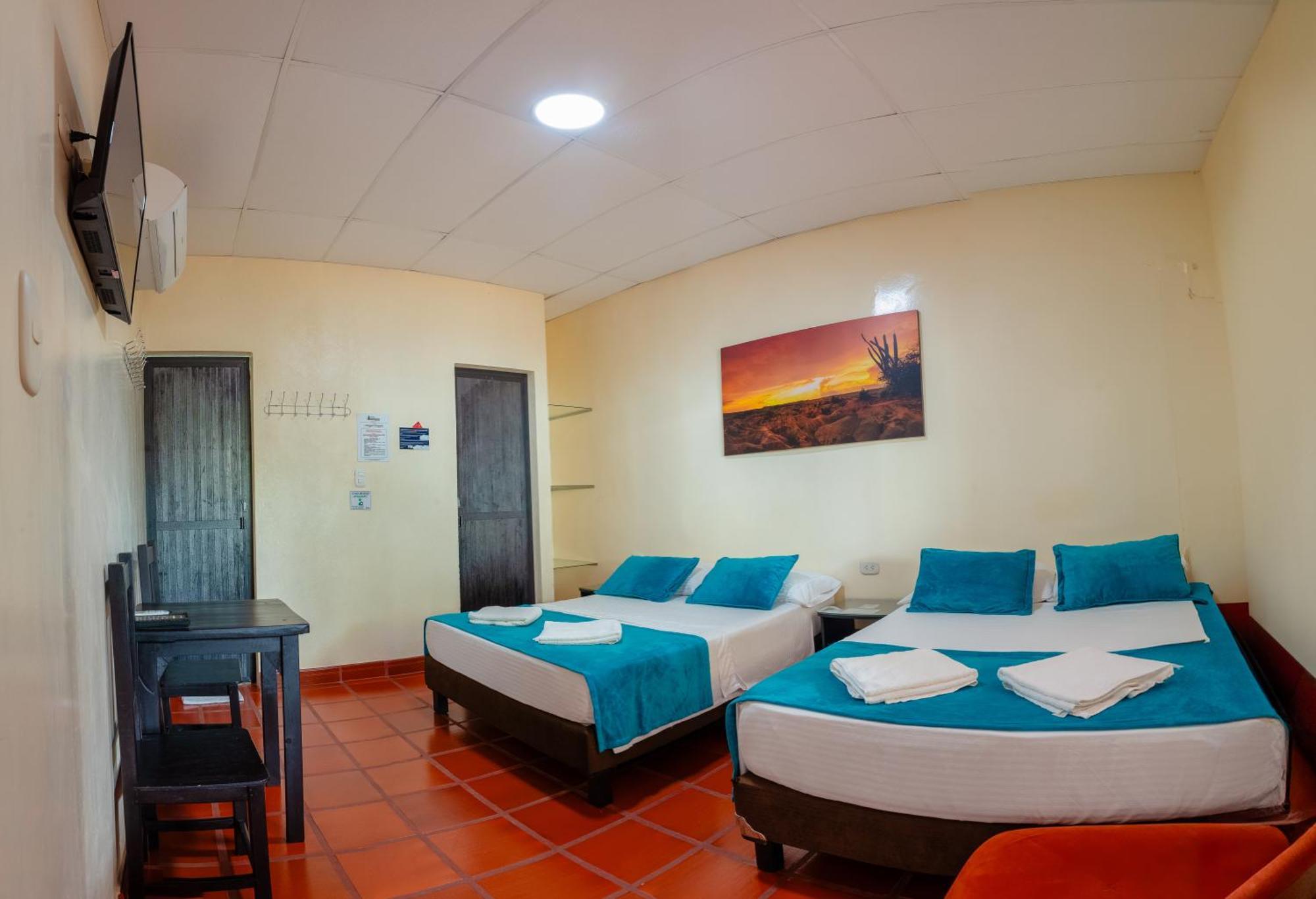Hotel Villa Paraiso Villavieja Bagian luar foto