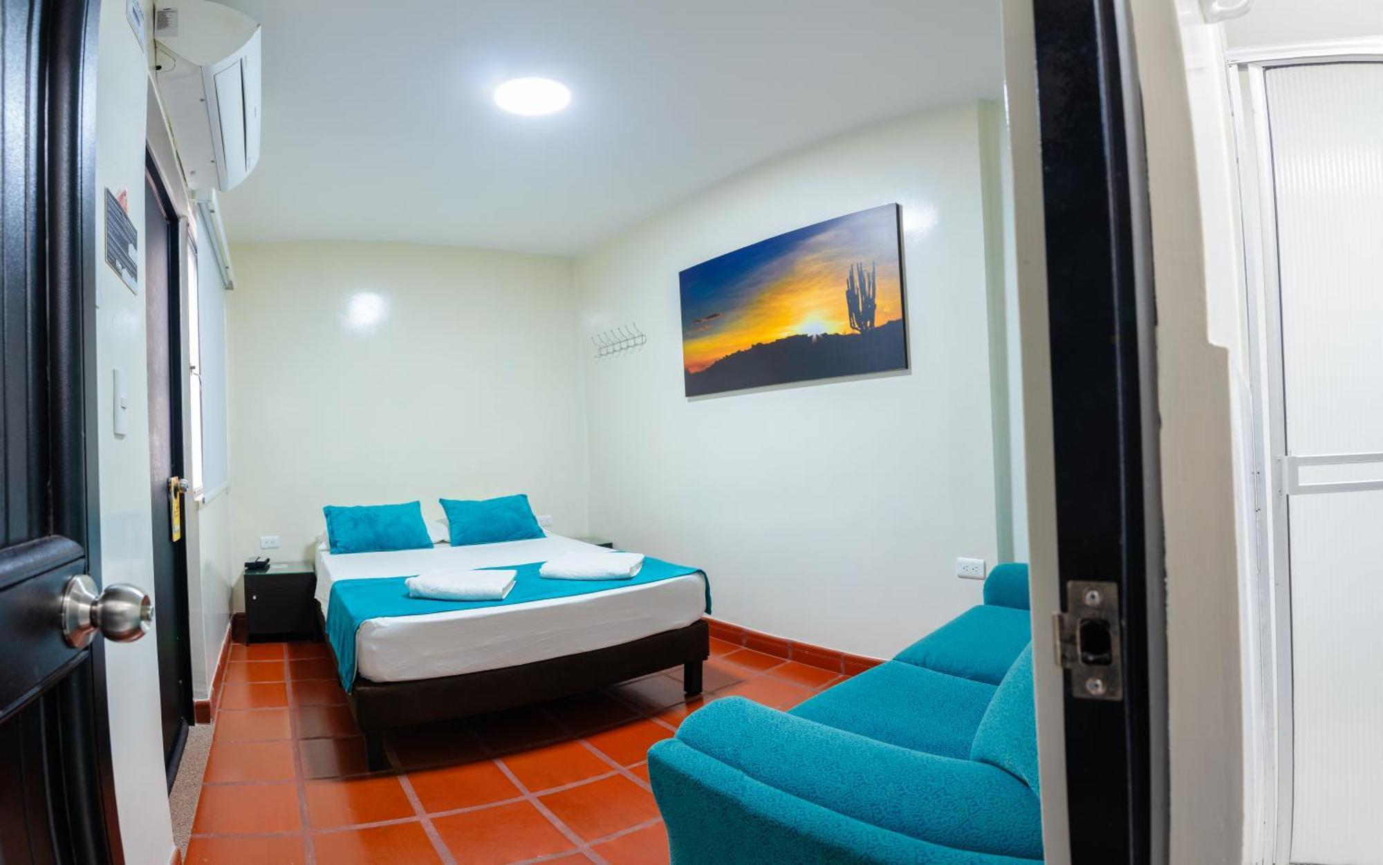 Hotel Villa Paraiso Villavieja Bagian luar foto
